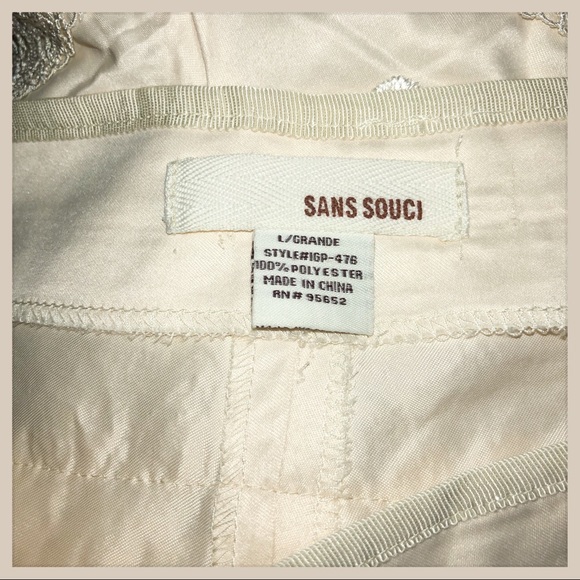 💔💔 SOLD💔💔  Sans Souci Ecru Lace Shorts - Picture 6 of 6